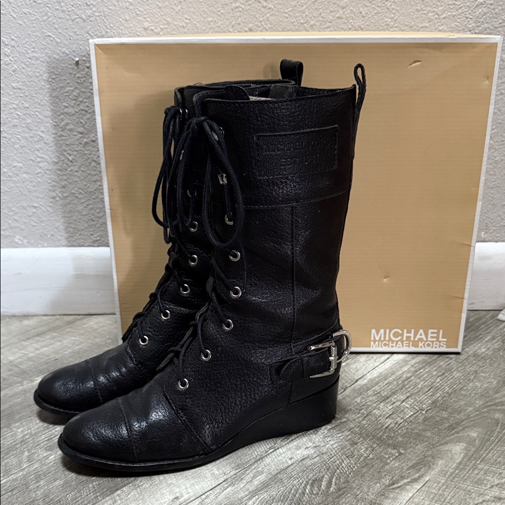 Michael Kors Woodley Combat Black Leather Zip Lace-Up Boots & Box